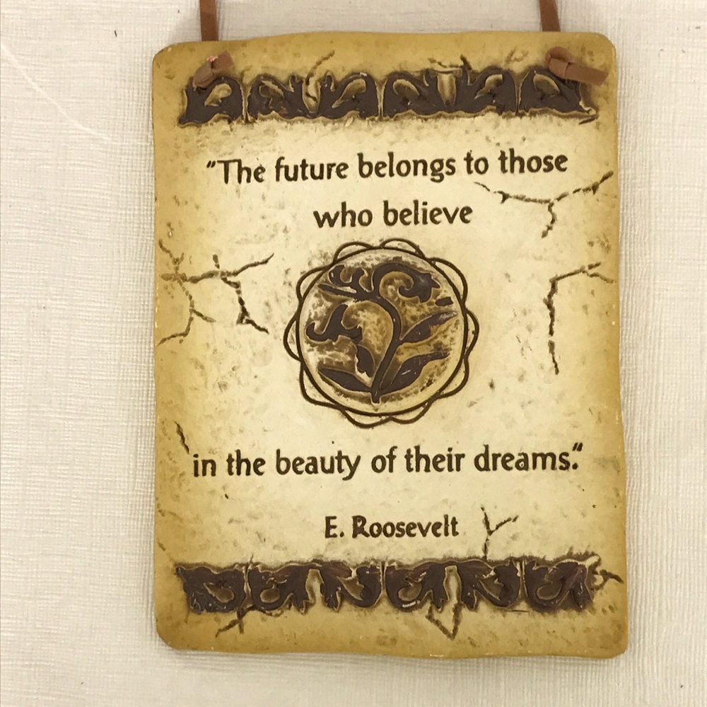 Porcelain Wall Art Sign with a statement from E. Roosevelt